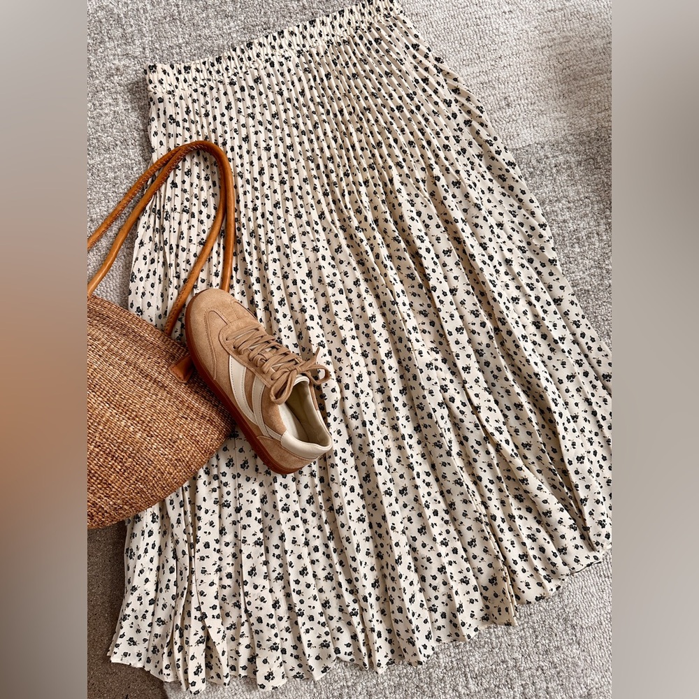 Max Studio Pleated Skirt
